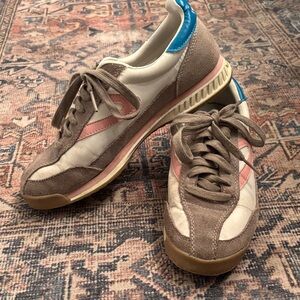 Tretorn Men's Sneakers in Brown, White, and Pink